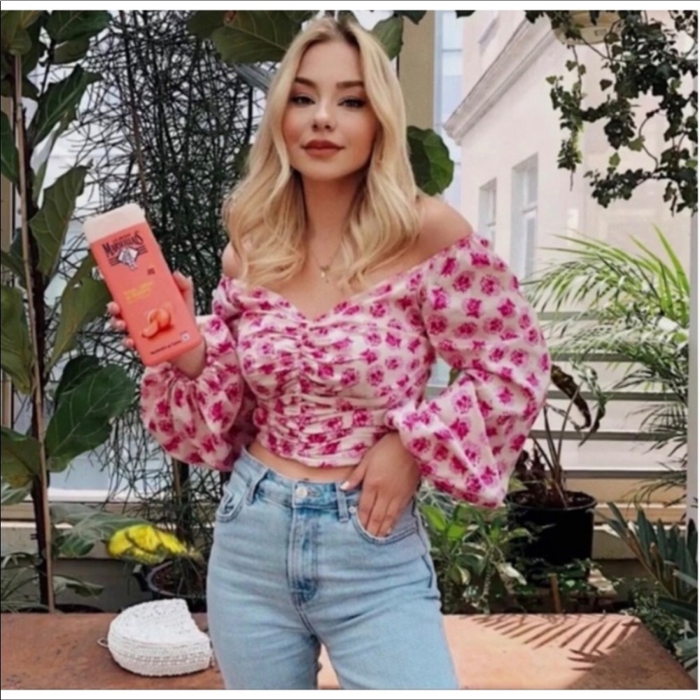 Zara | Blogger’s favourite pink crop top - Picture 5 of 16